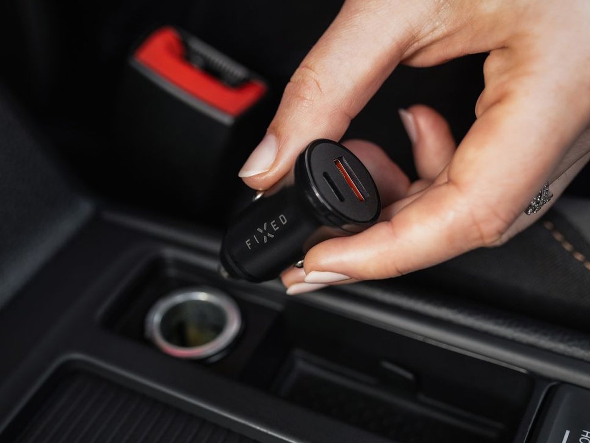 Ładowarka samochodowa FIXED USB-C/USB Car Charger 20 W czarny