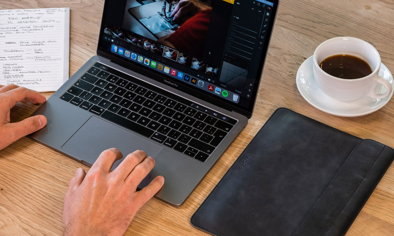 Etui na laptopa FIXED Oxford elegancki wygląd
