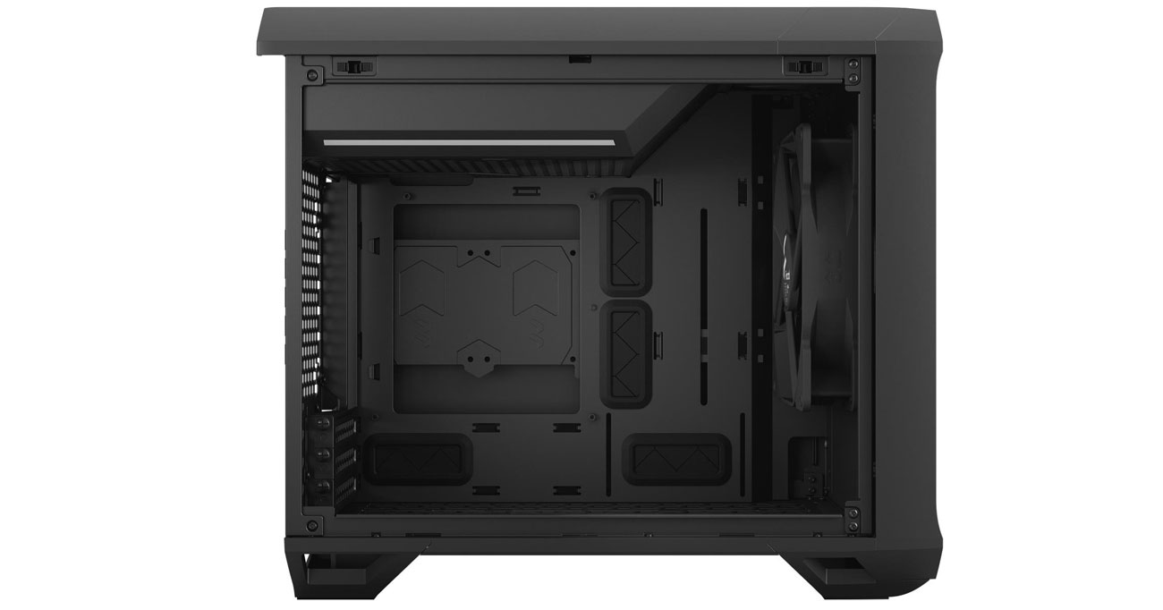 Fractal Design Torrent Nano Black Solid wnętrze