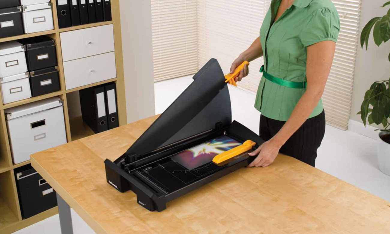 Gilotyna do cięcia papieru Fellowes Stellar A3