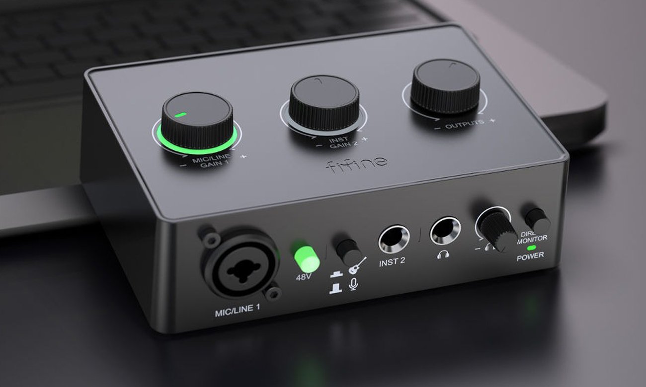 Interfejs audio XLR Phantom +48V Fifine AMPLI1 - Grafika lifestyle