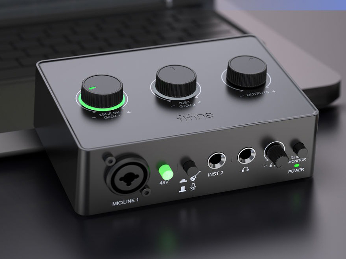 Interfejs audio XLR Phantom +48V Fifine AMPLI1 - Grafika lifestyle