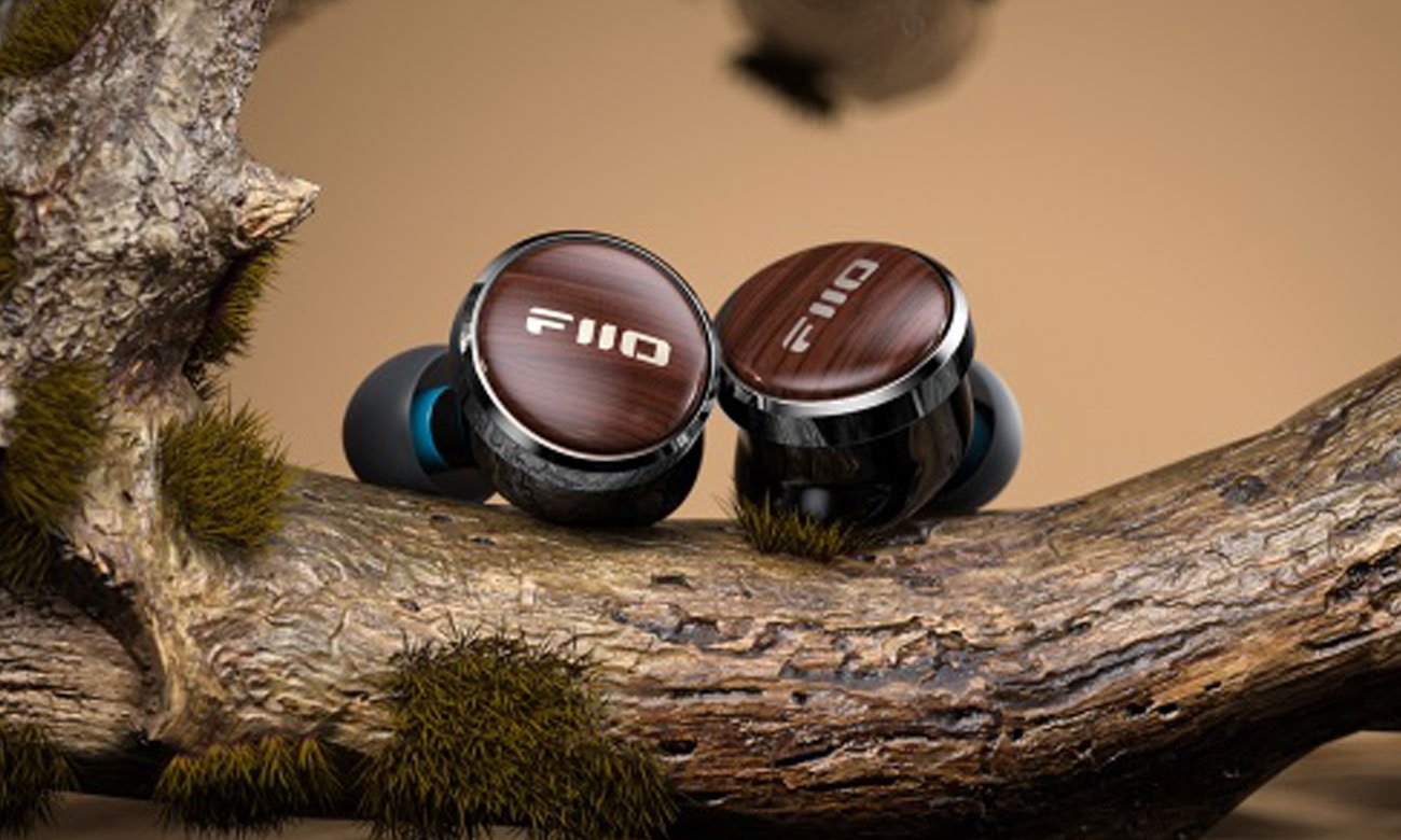 Słuchawki dokanałowe FiiO FP3 Black Walnut - Grafika lifestyle