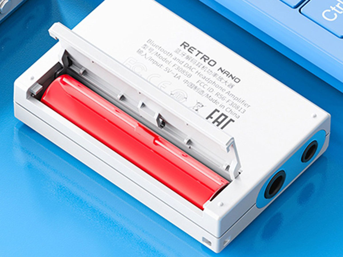 Wzmacniacz słuchawkowy FiiO Snowsky Retro Nano DAC - Grafika lifestyle