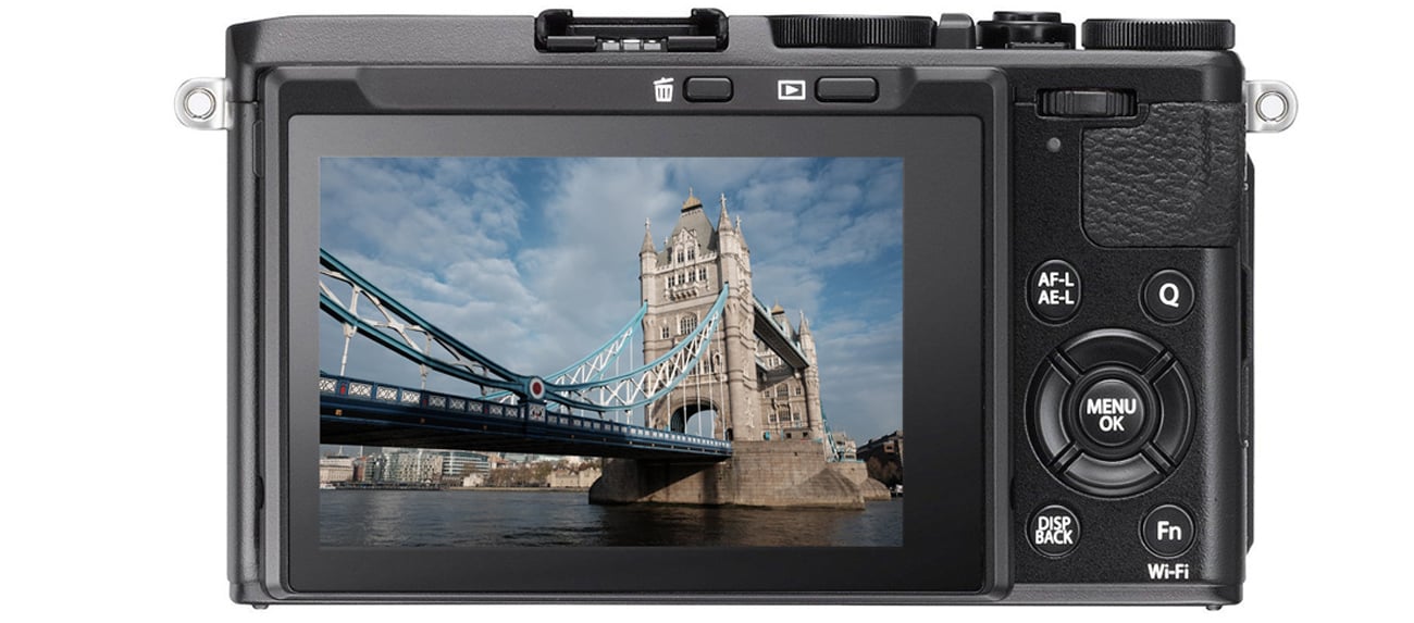 Aparat kompaktowy Fujifilm FinePix X70 tył