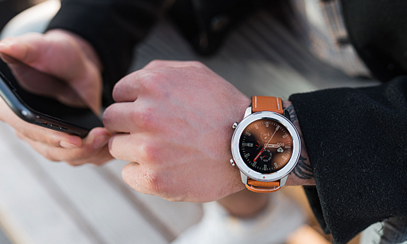 Powiadomienia o połączeniach i wiadomościach