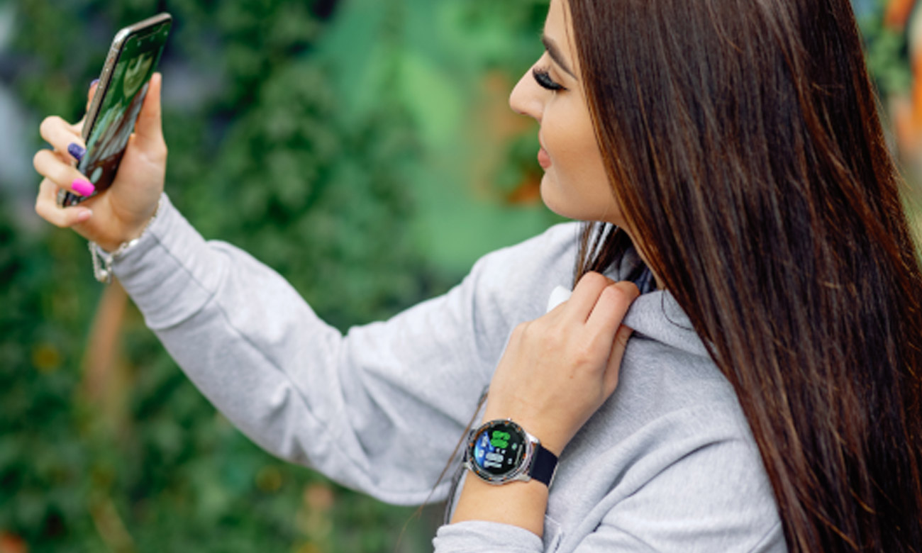 Powiadomienia i zdalne sterowanie funkcjami telefonu