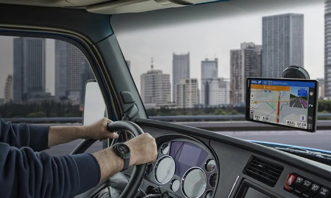 Nawigacja GPS Garmin Dezl LGV810 - Wyznaczanie tras dla ciężarówek i inne udogodnienia