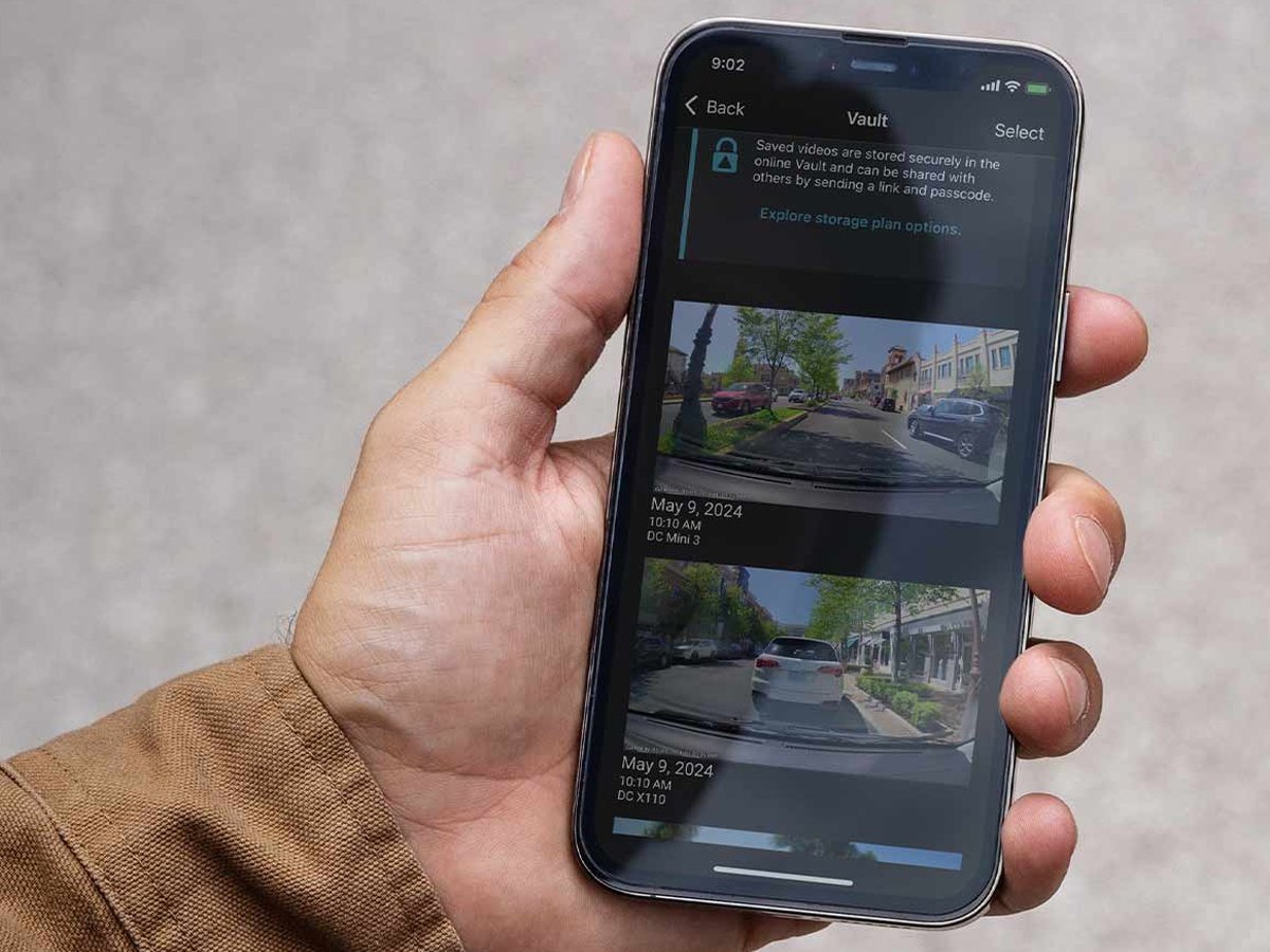 Wideorejestrator Garmin Dash Cam X310 - Grafika lifestyle