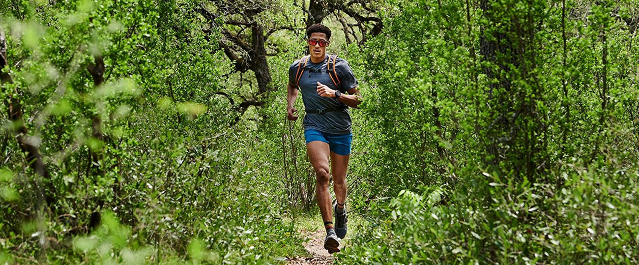 Garmin Fenix 7 Solar naładuje się energią słoneczną