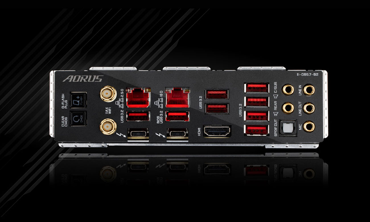 Gigabyte Z590 AORUS XTREME - Złącza