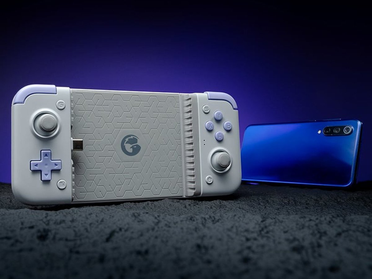 Pad GameSir X2s USB-C z uchwytem na telefon - Grafika lifestyle