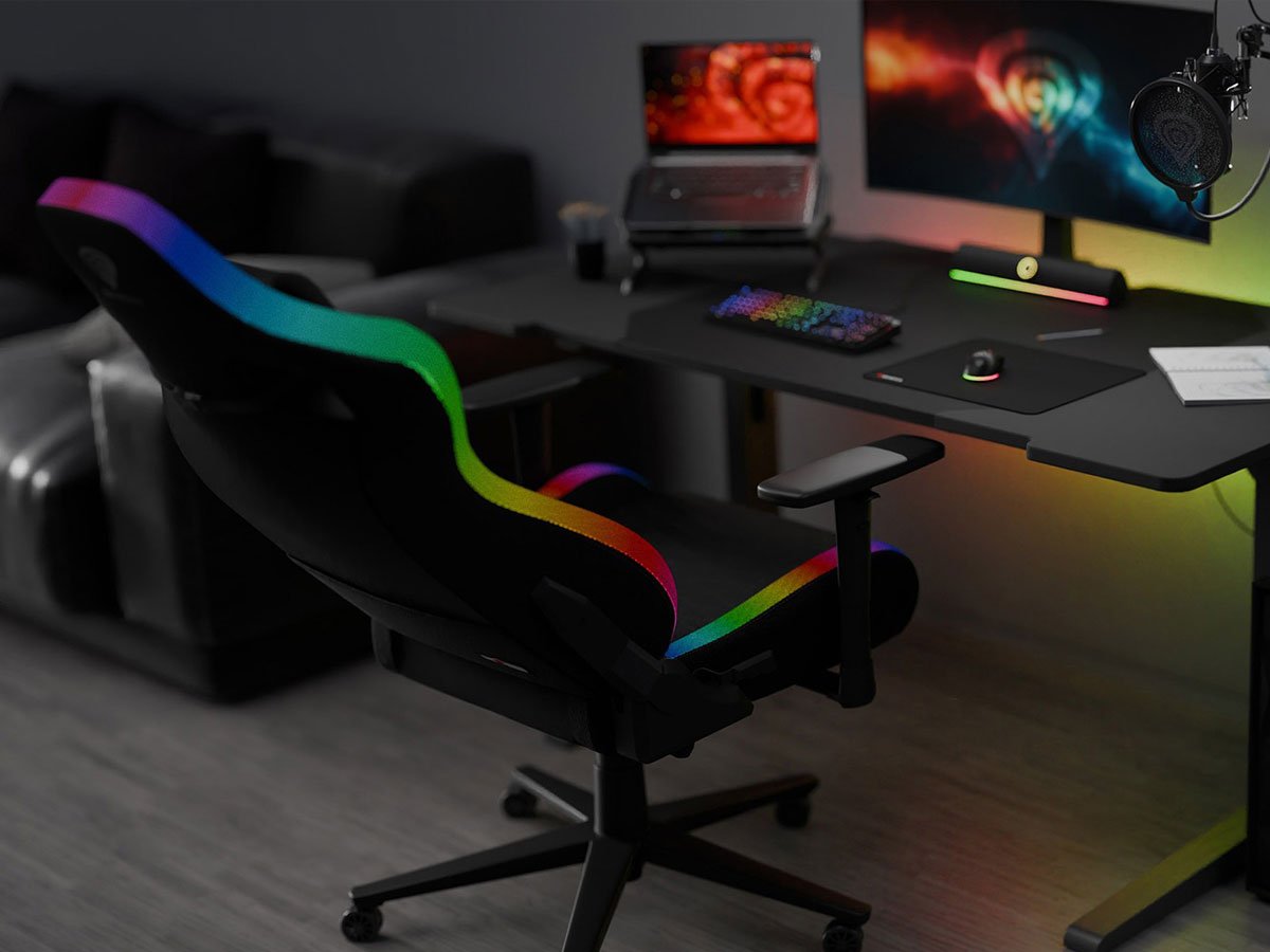 Fotel gamingowy Genesis Trit 660 RGB Szary - Grafika lifestyle