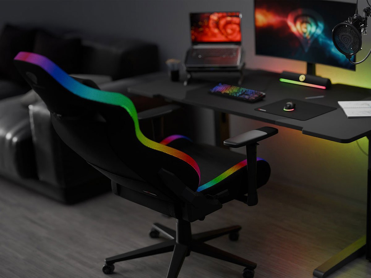 Fotel gamingowy Genesis Trit 660 RGB Czarny - Grafika lifestyle