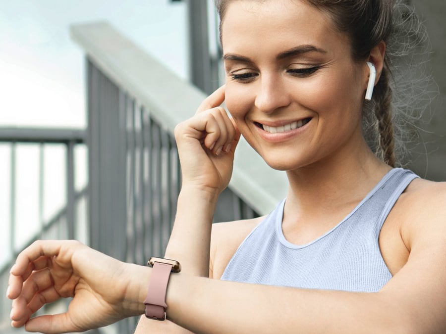 Hama Fit Watch 5000 na nadgarstku
