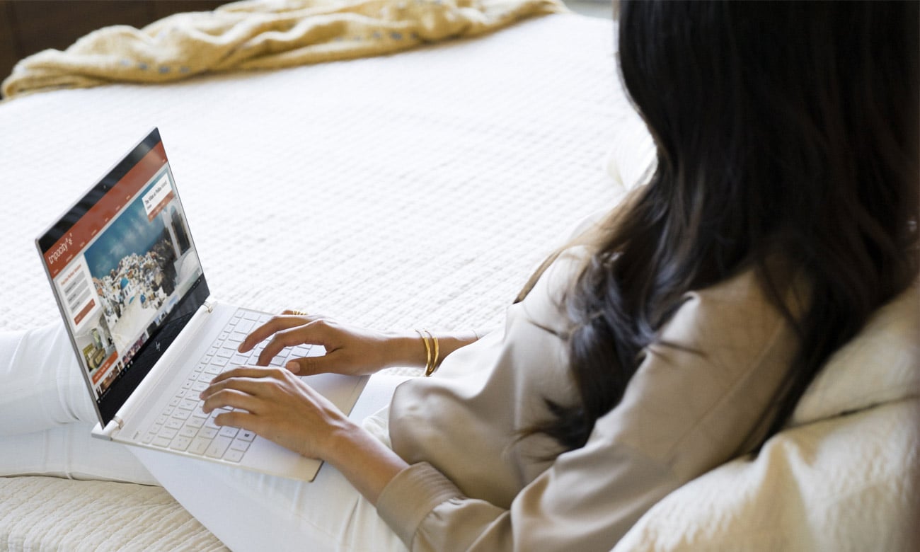 HP Spectre 13-af010nn (3XZ85EA) Układ graficzny Intel UHD Graphics