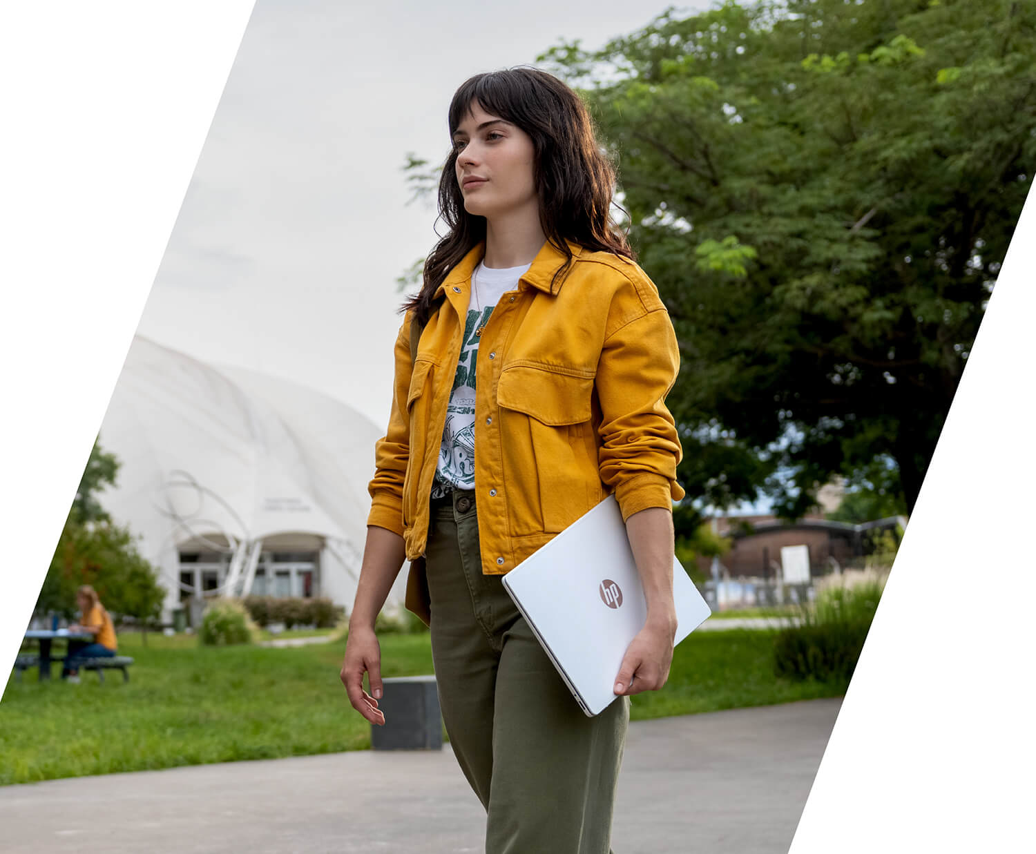 Kobieta z HP OmniBook 5