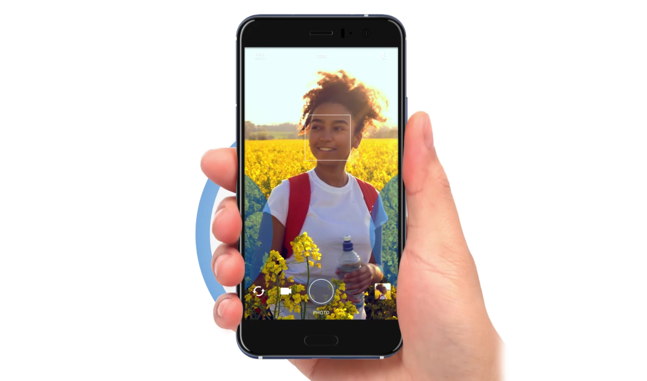 HTC U11 kontrola aparatu uściskiem