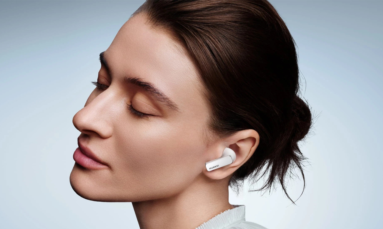 Słuchawki bezprzewodowe HUAWEI FreeBuds Pro 3 - Grafika lifestyle