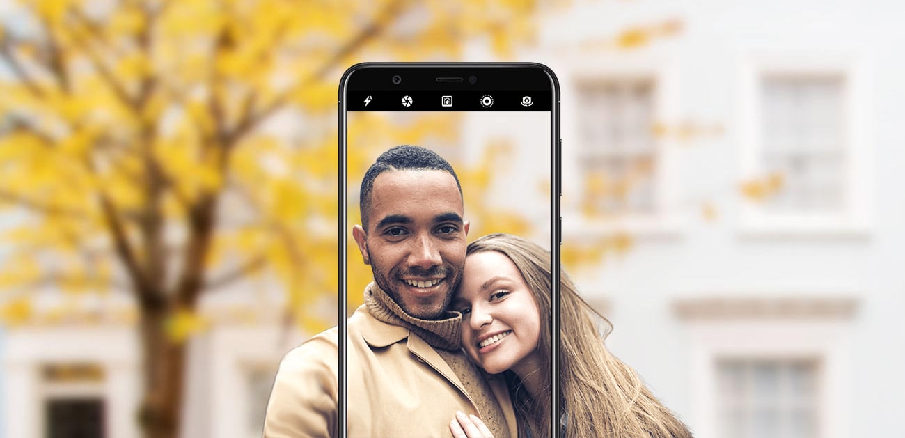 Huawei P Smart aparat selfie 8 mpix gesture shot