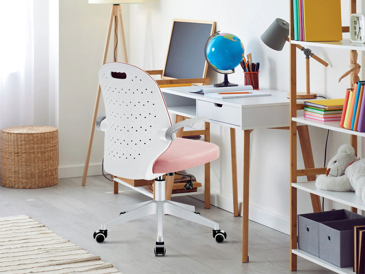 Fotel dla dzieci Mark Adler Junior 4.0 Pink - Grafika lifestyle
