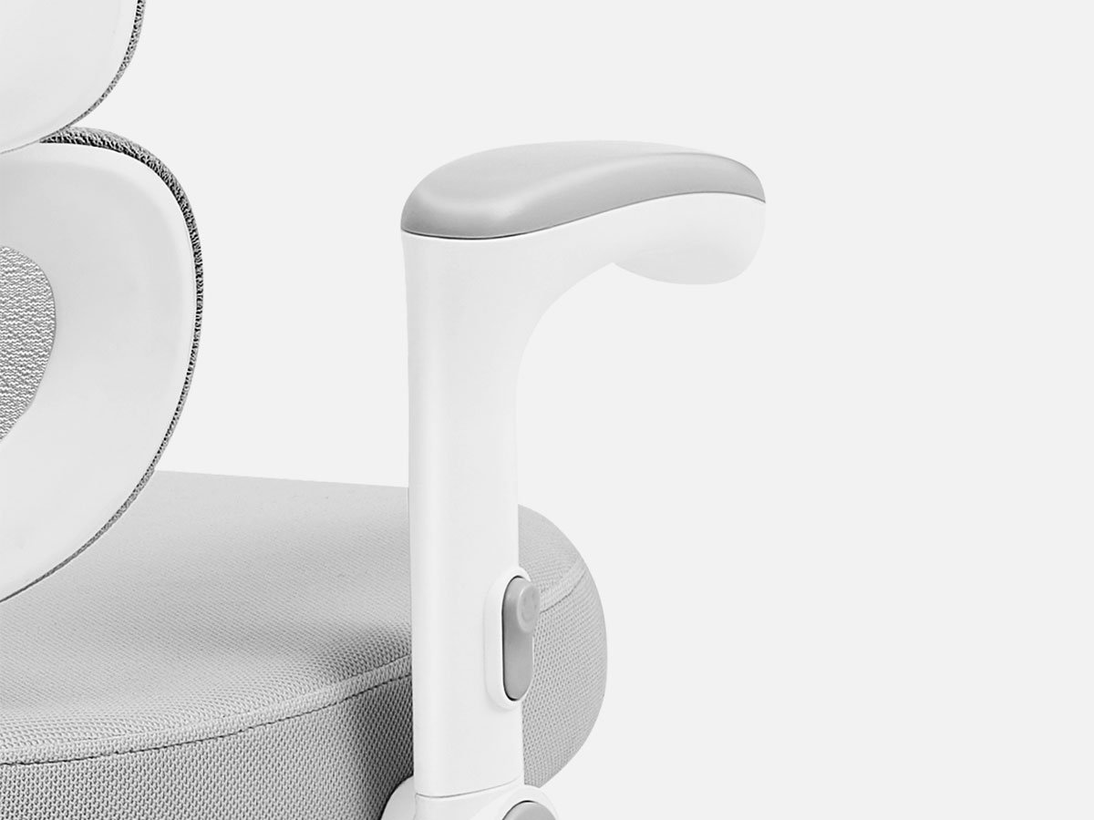 Fotel dla dzieci Mark Adler Junior 5.3 Szary - Ergonomia rąk i nóg