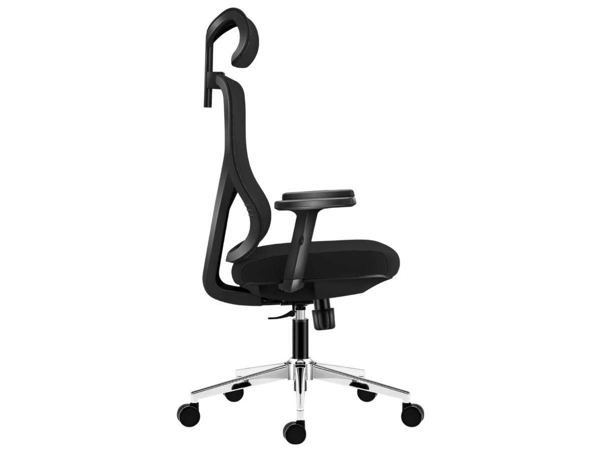 Fotel biurowy Mark Adler Manager 3.3 Black - Widok z boku