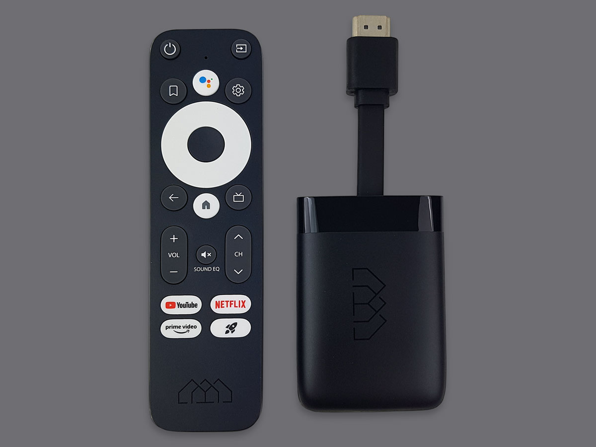 Homatics Dongle R 4K - Widok ogólny z pilotem