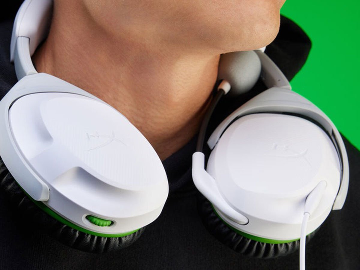 Zestaw słuchawkowy HyperX CloudX Stinger 2 dla Xbox - Grafika lifestyle