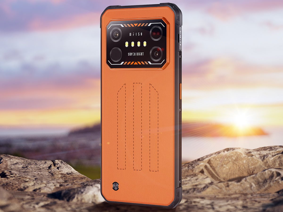 Smartfon IIIF150 Air1 Ultra 8/256GB 120Hz Pomarańczowy lifestyle