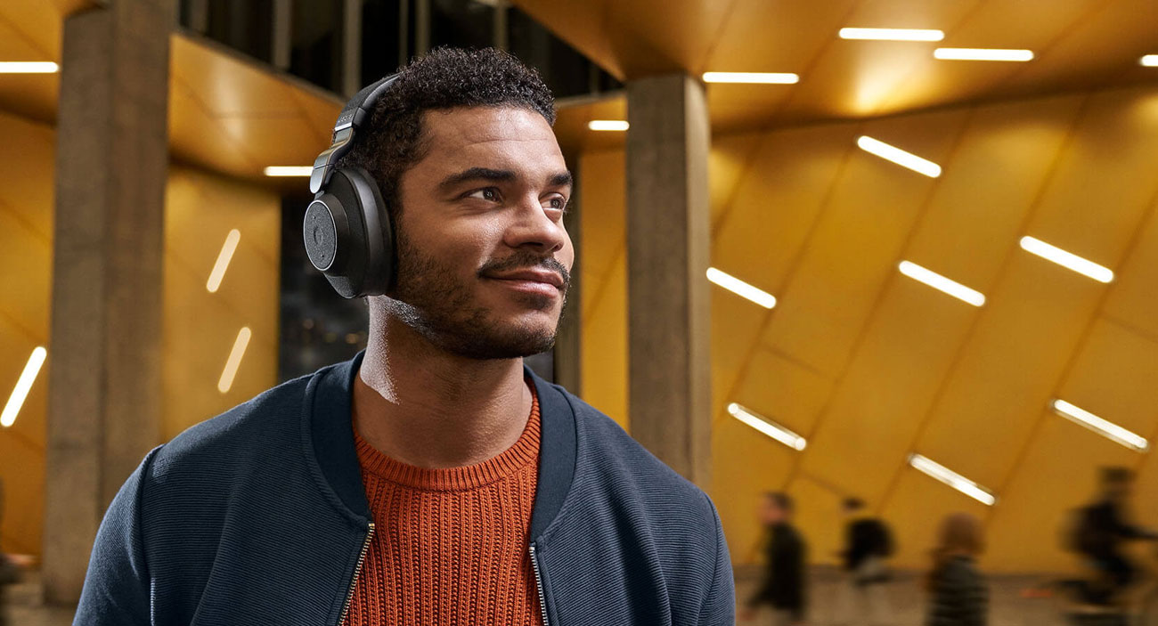 Technologia SmartSound w słuchawkach Jabra Elite 85h
