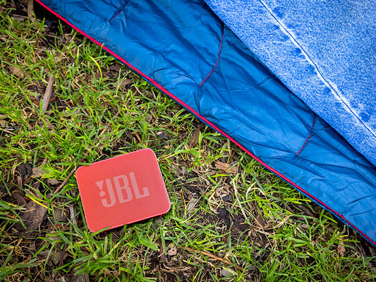 JBL GO Essential 2 czerwony