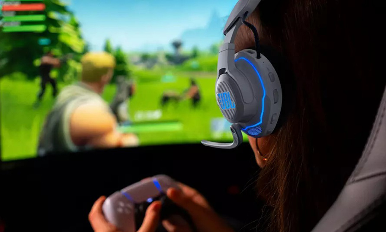 Bezprzewodowy zestaw słuchawkowy JBL Quantum 910P dla PlayStation - Prowadź niezakłócone rozmowy