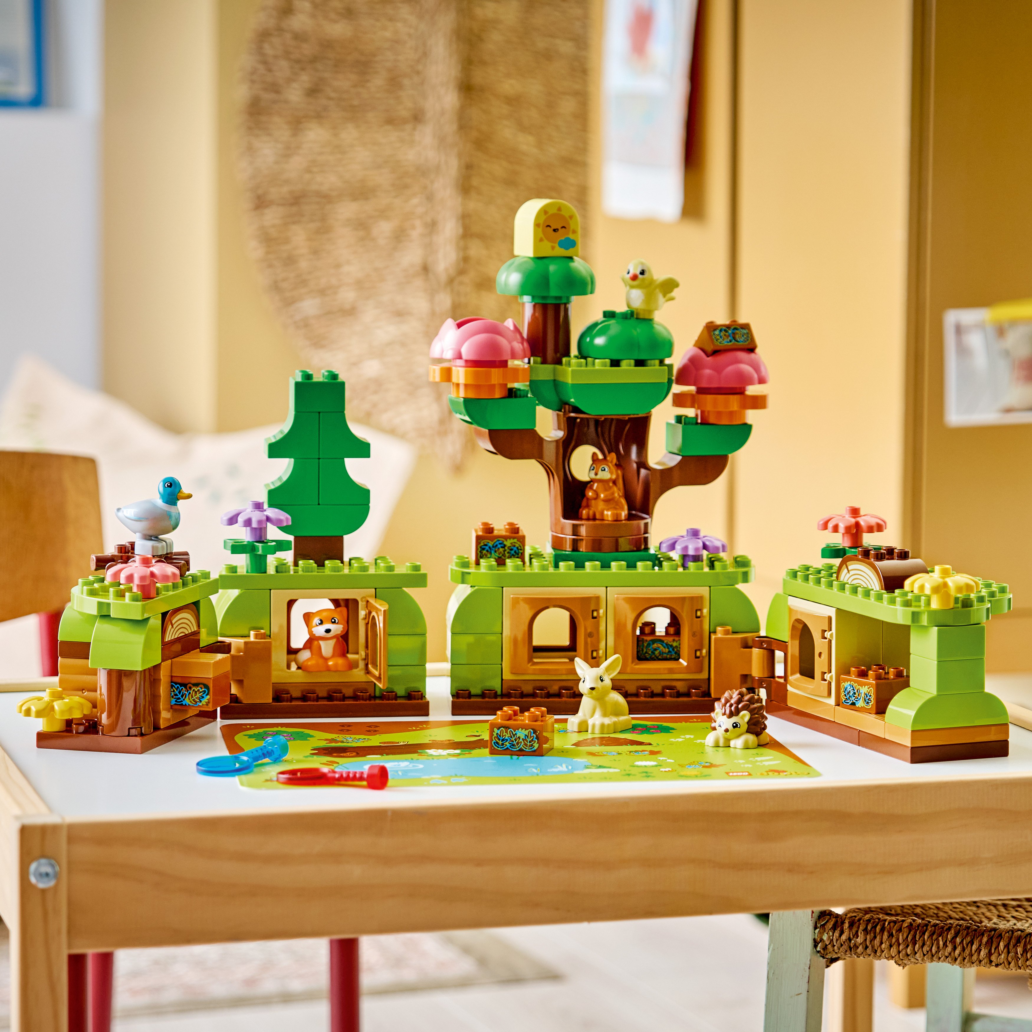 LEGO® DUPLO® Las odkrywców z dzikimi zwierzętami 10480