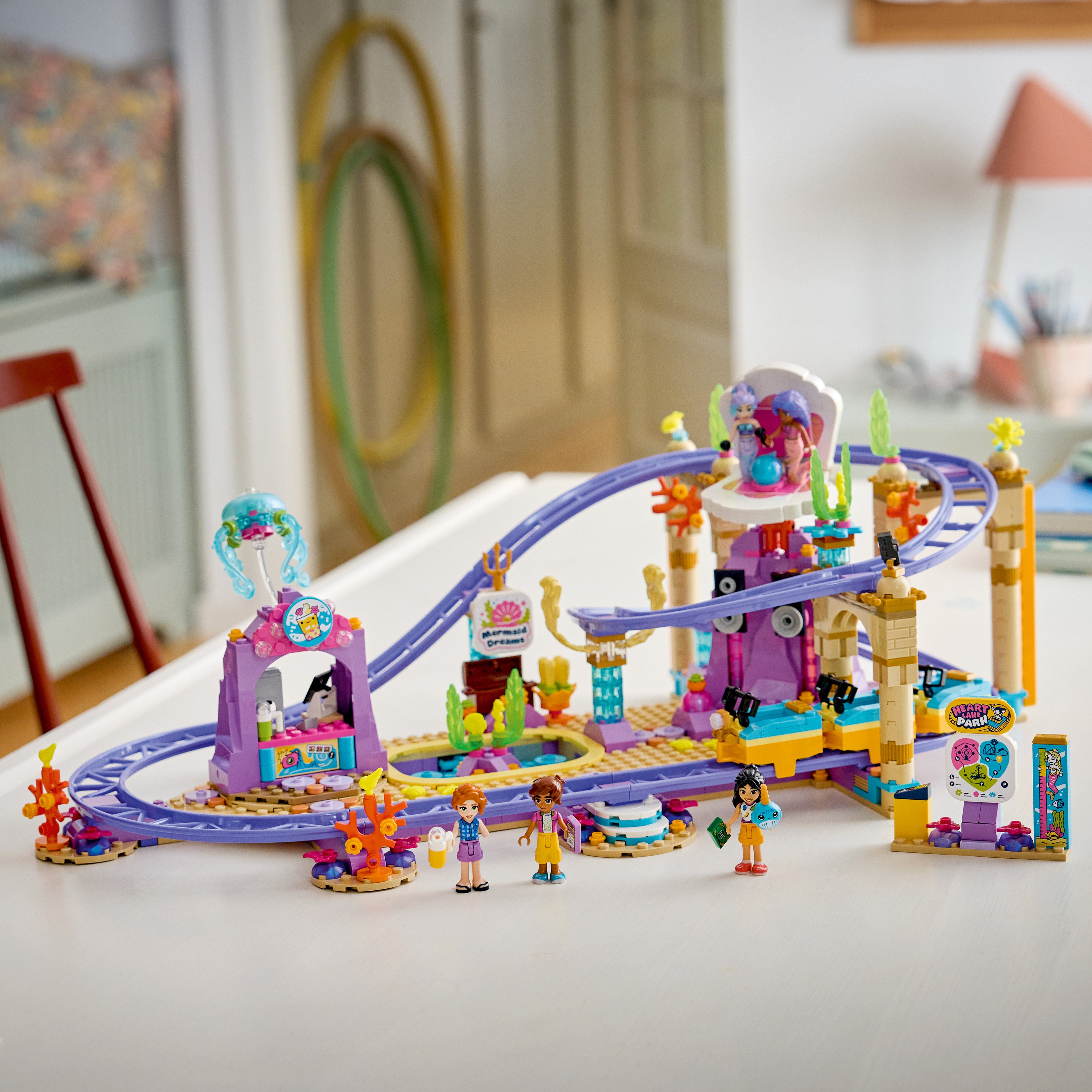 LEGO® Friends Syrenkowa kolejka górska 42703