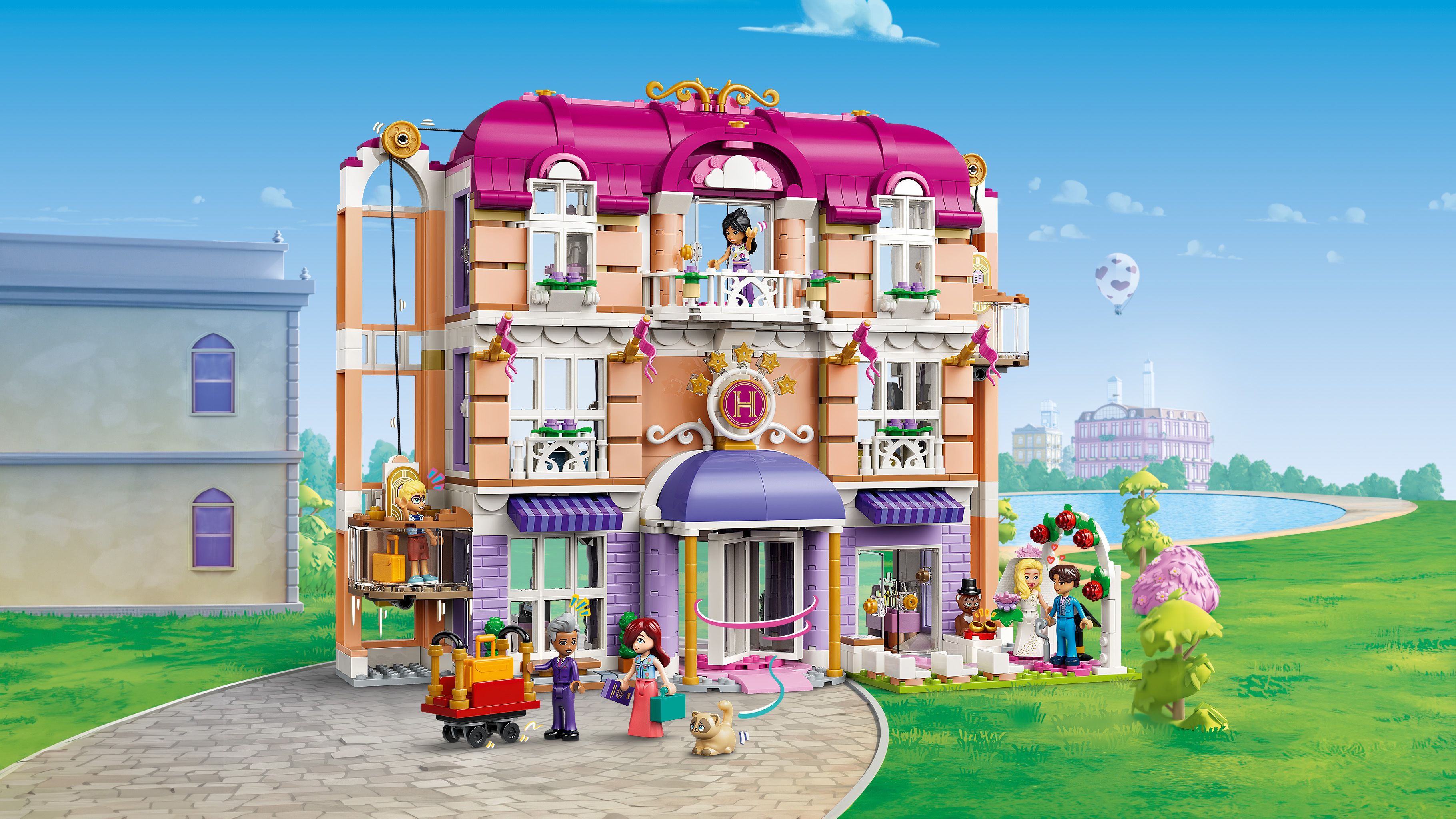 LEGO® Friends Grand Hotel w mieście Heartlake 42704