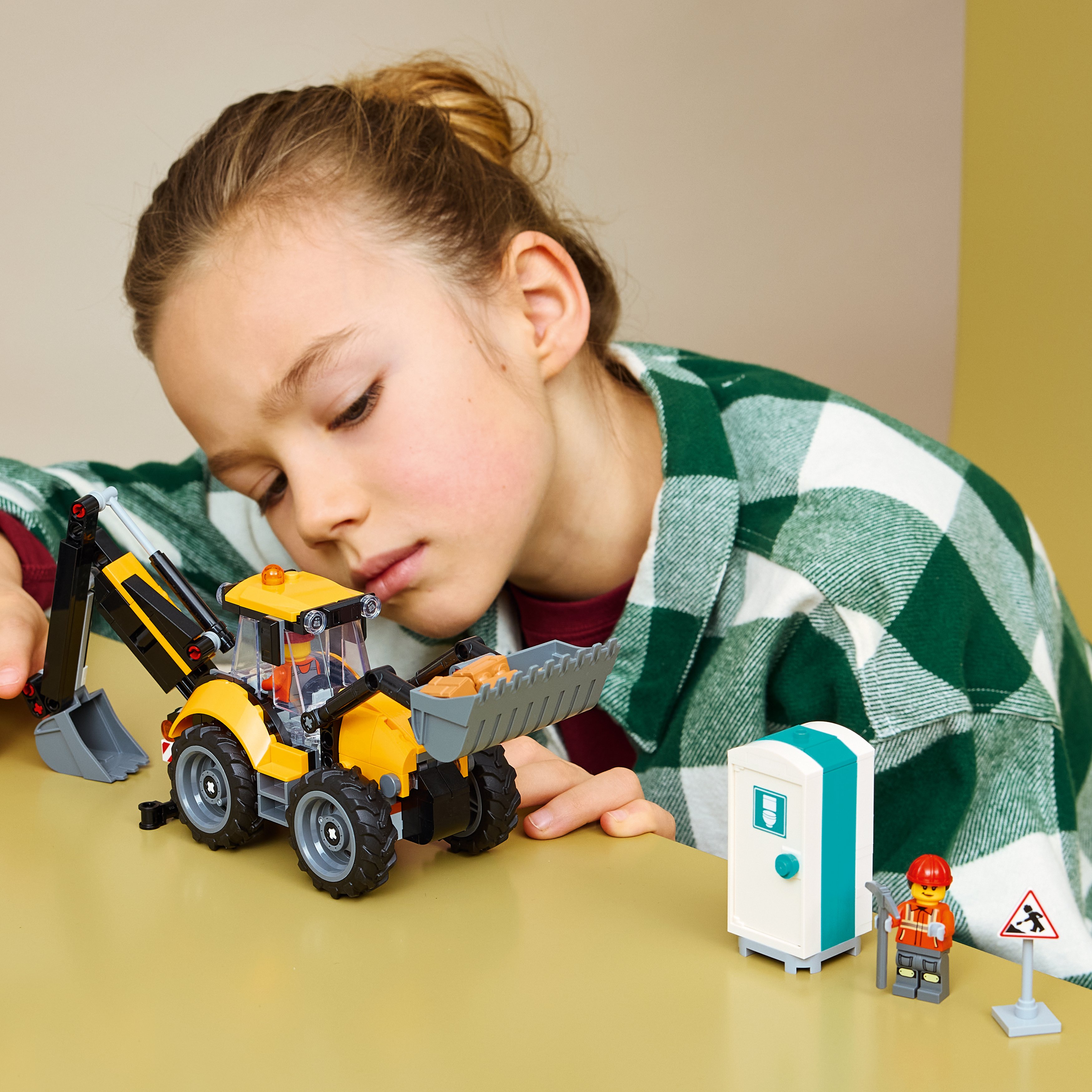 LEGO® City Żółta koparko-ładowarka 60480