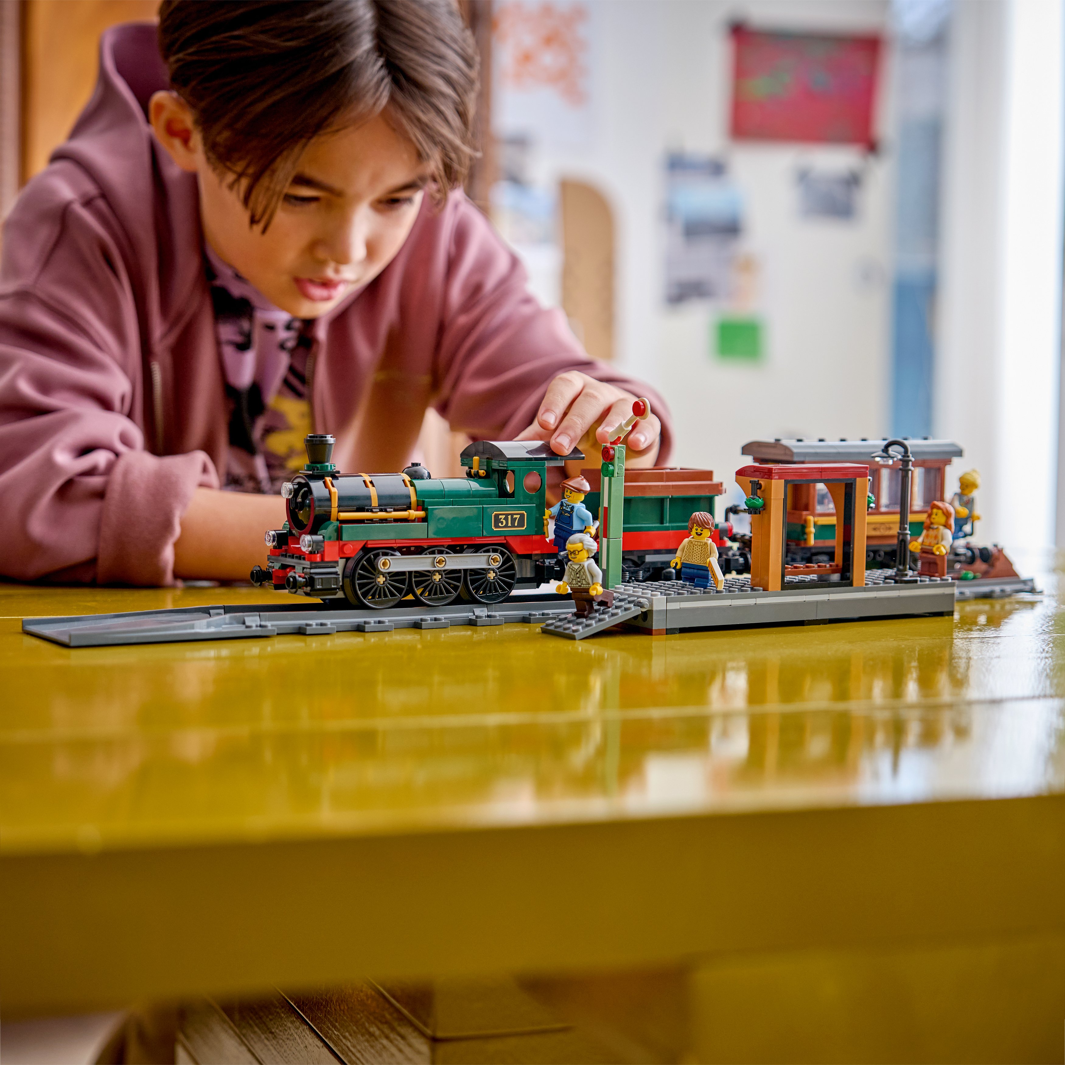 LEGO® City Retro pociąg z lokomotywą parową 60511