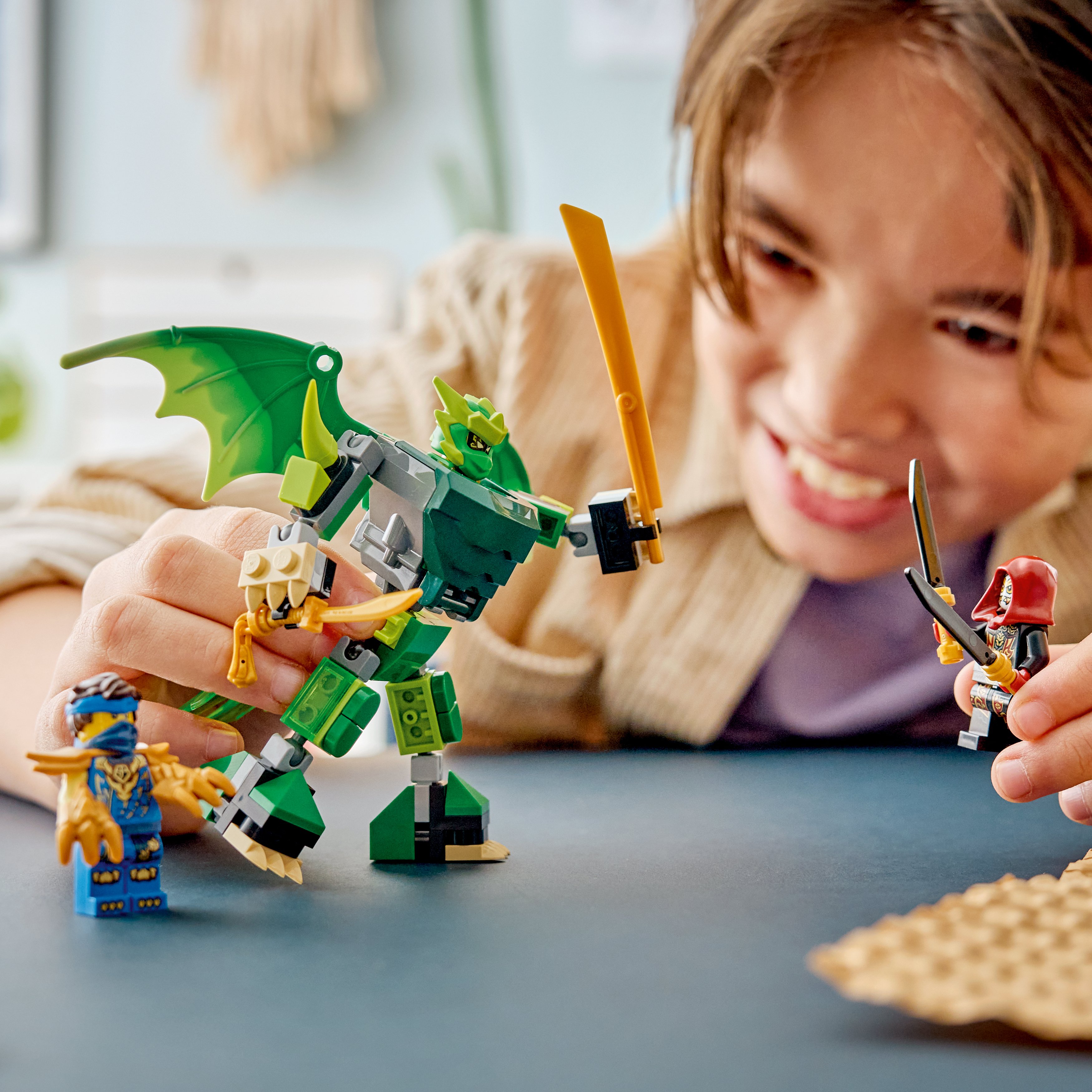 LEGO® NINJAGO® Smoczy mech Lloyda — zestaw bitewny 71862, zabawka
