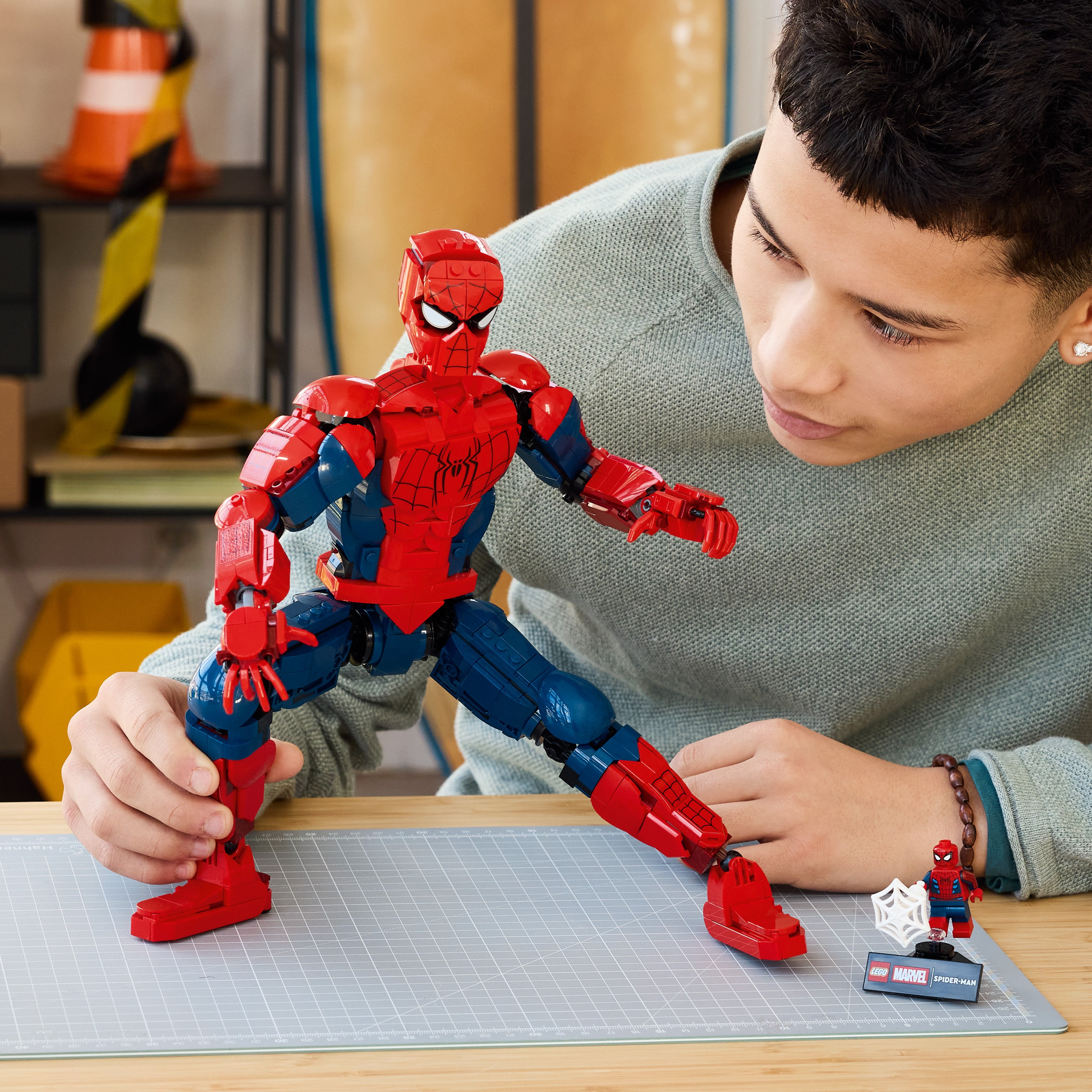 LEGO® ǀ Marvel Figurka Spider-Mana 76346 do kolekcji