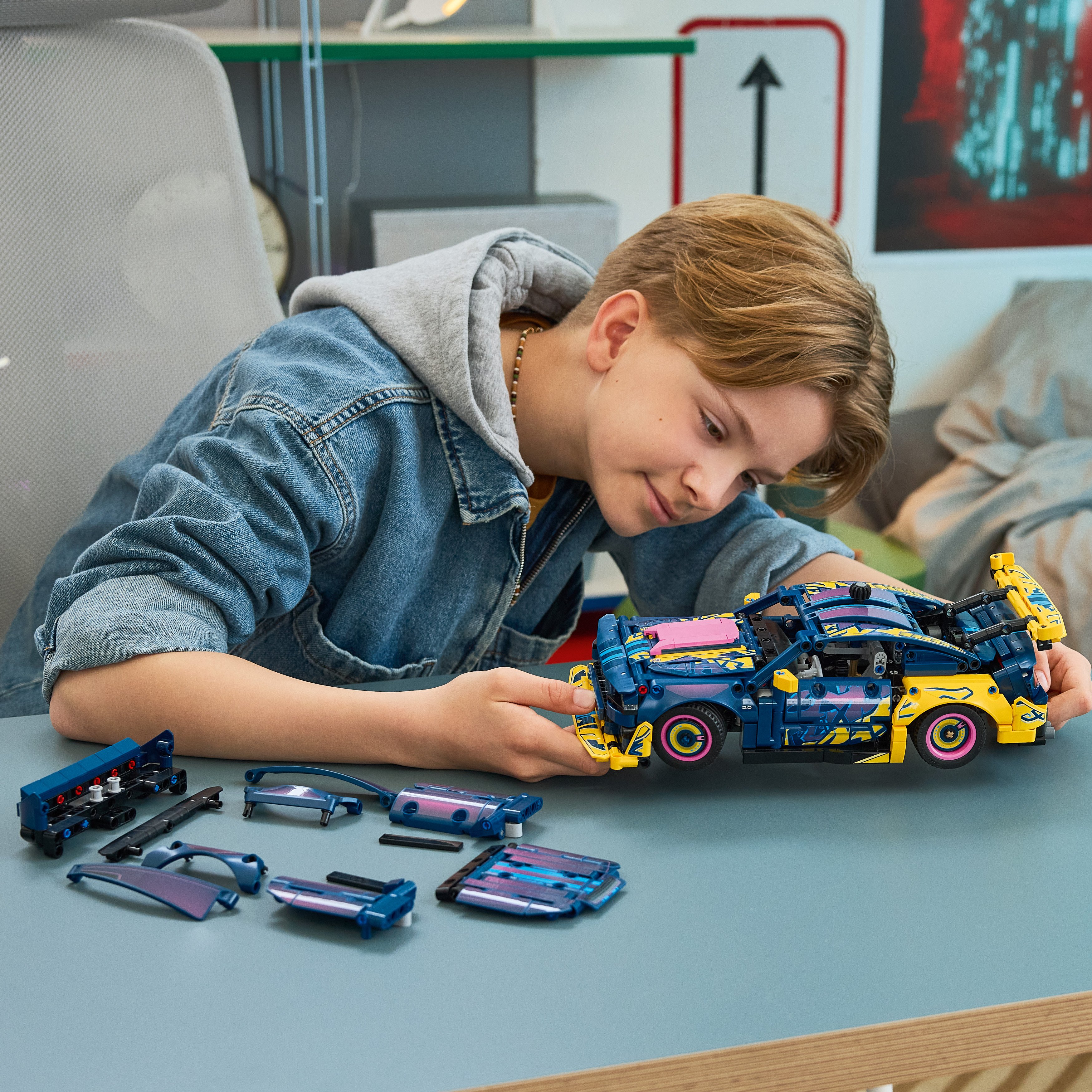 LEGO® Technic Warsztat tuningowy: samochód Ford Mustang GT 42236, zabawka