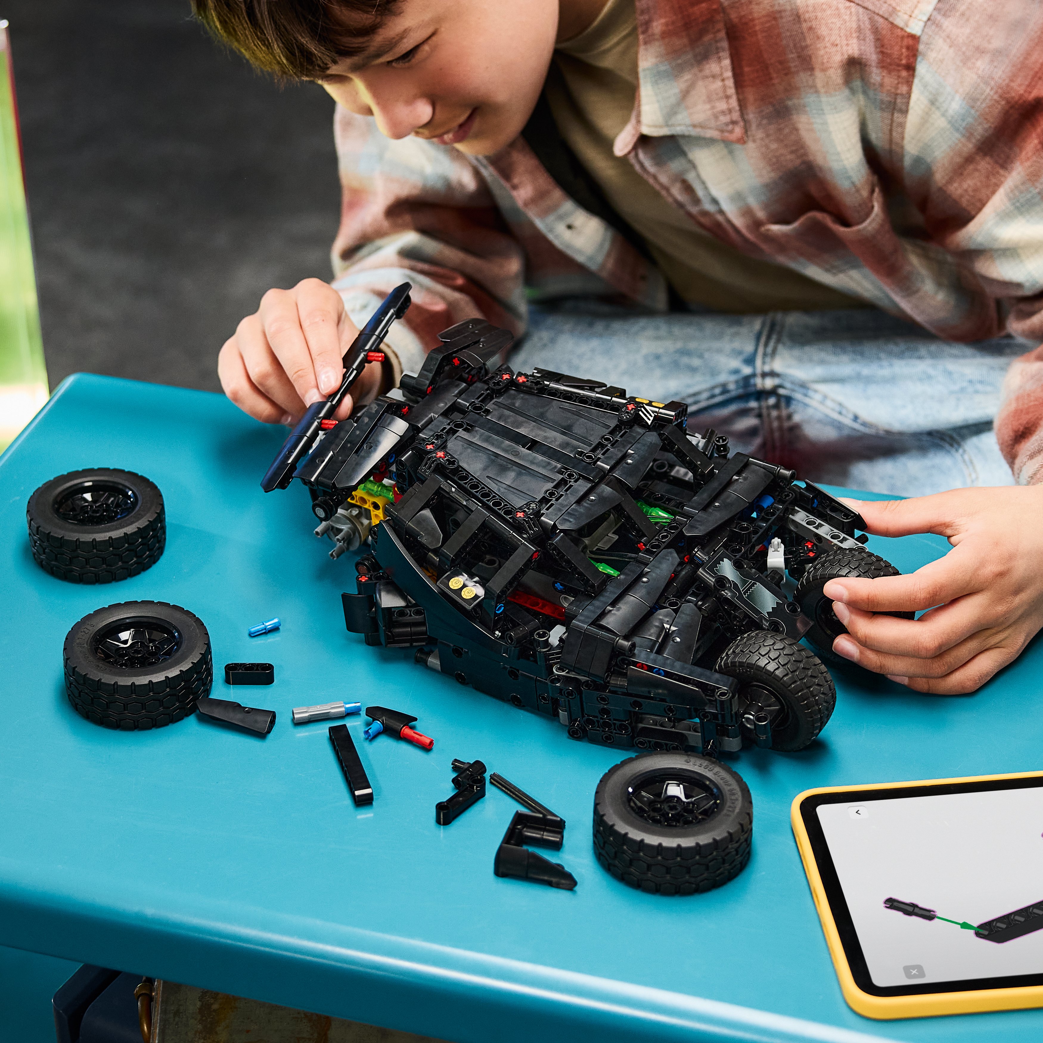LEGO® Technic Batmobile™ Tumbler 42239, zestaw konstrukcyjny