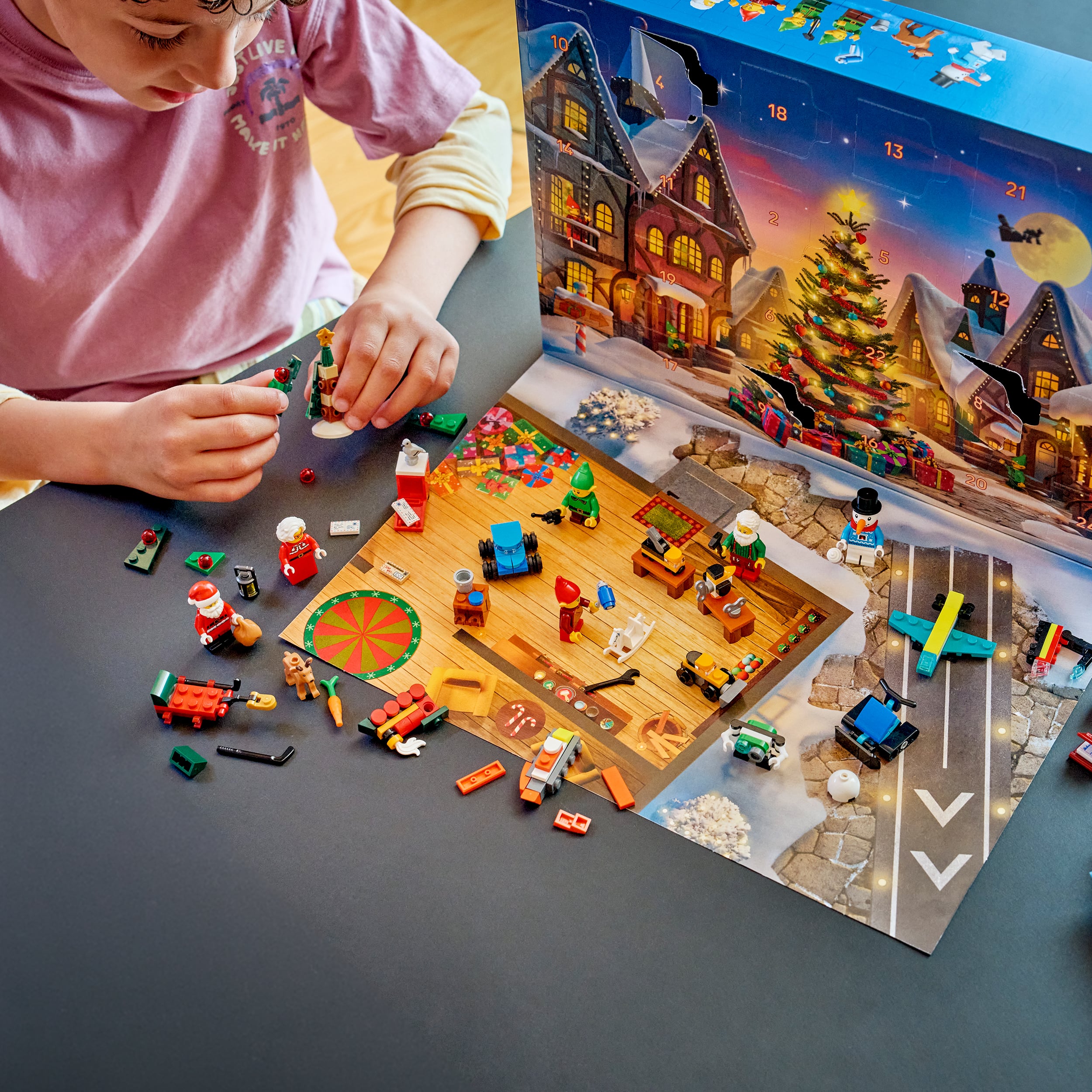 LEGO® City Kalendarz adwentowy na 2026 rok 60510, warsztat Świętego Mikołaja