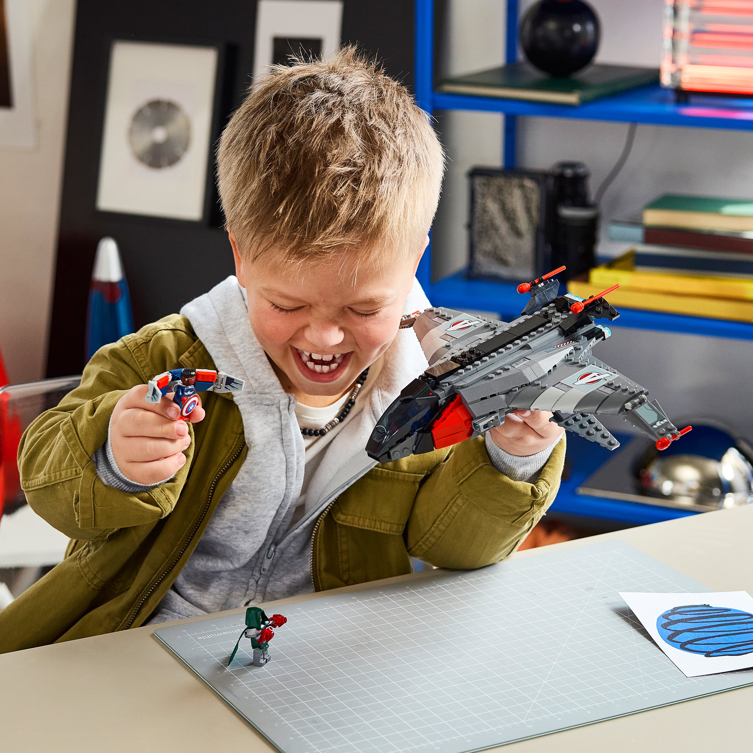 LEGO® ǀ Marvel Avengers: Doomsday Quinjet 76347, zabawka