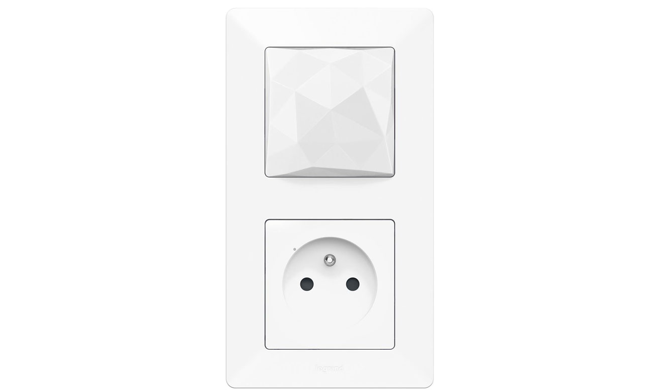 Podstawowy zestaw startowy do instalacji Legrand Connected Biały - Gniazdo Control z bramą