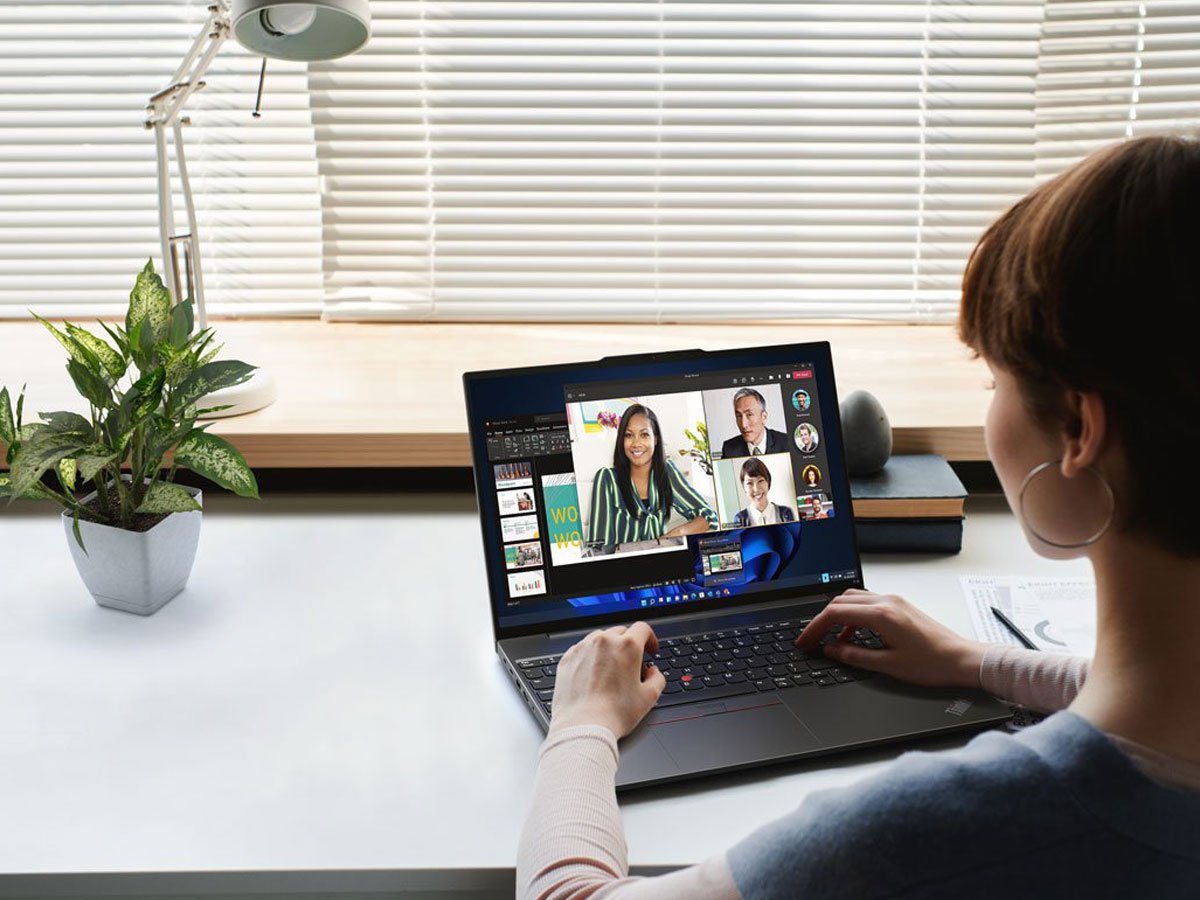 Lenovo ThinkPad E16 rozmowy