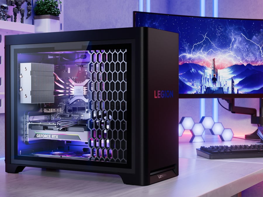 Lenovo Legion Tower 5i bok obudowy widoczny na tle pokoju
