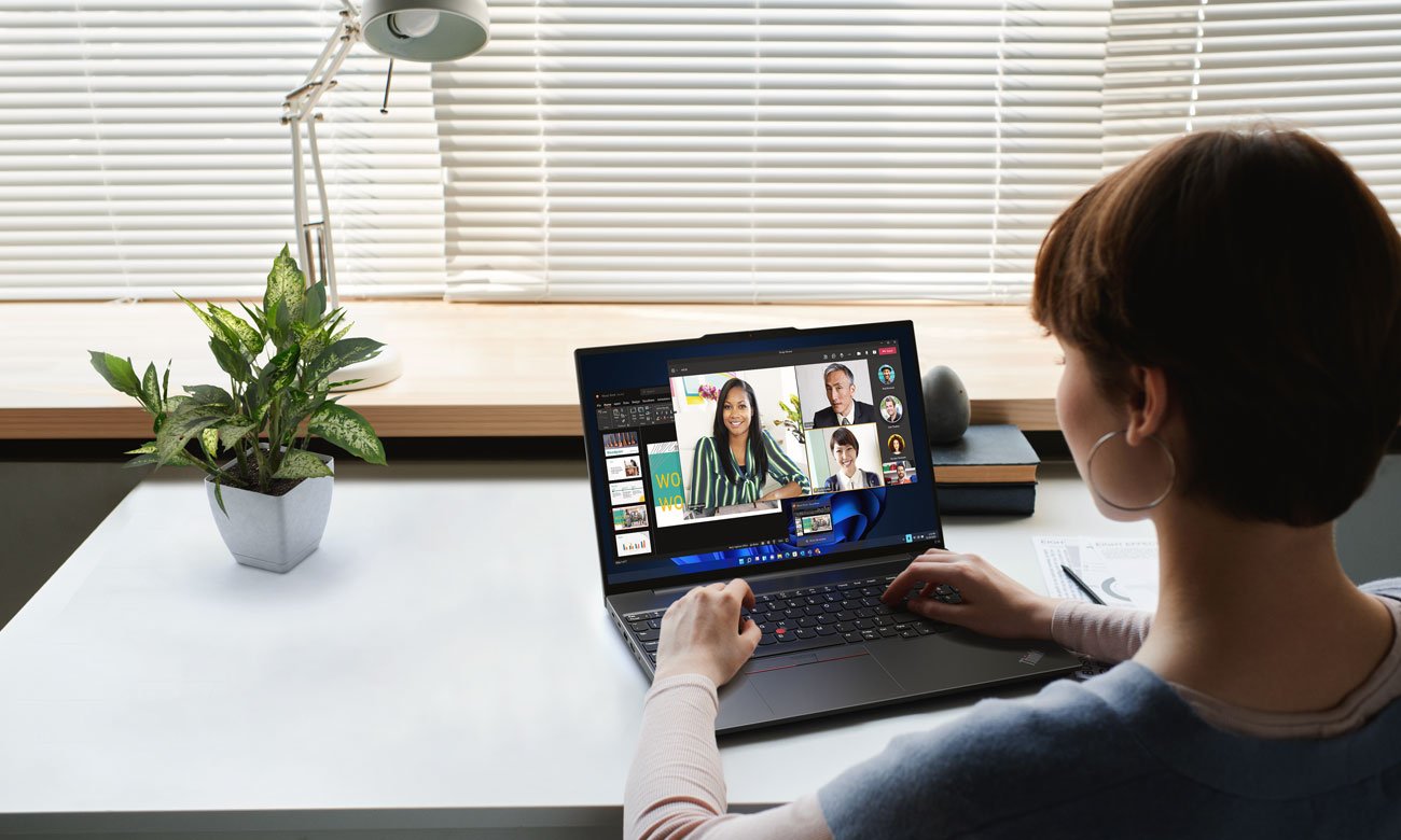 Lenovo ThinkPad E16 wideokonferencja
