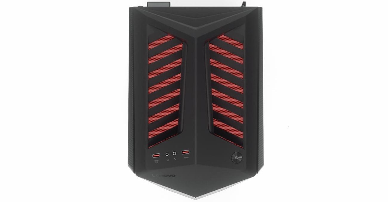 dysk SSD w Y710 Cube góra obudowy
