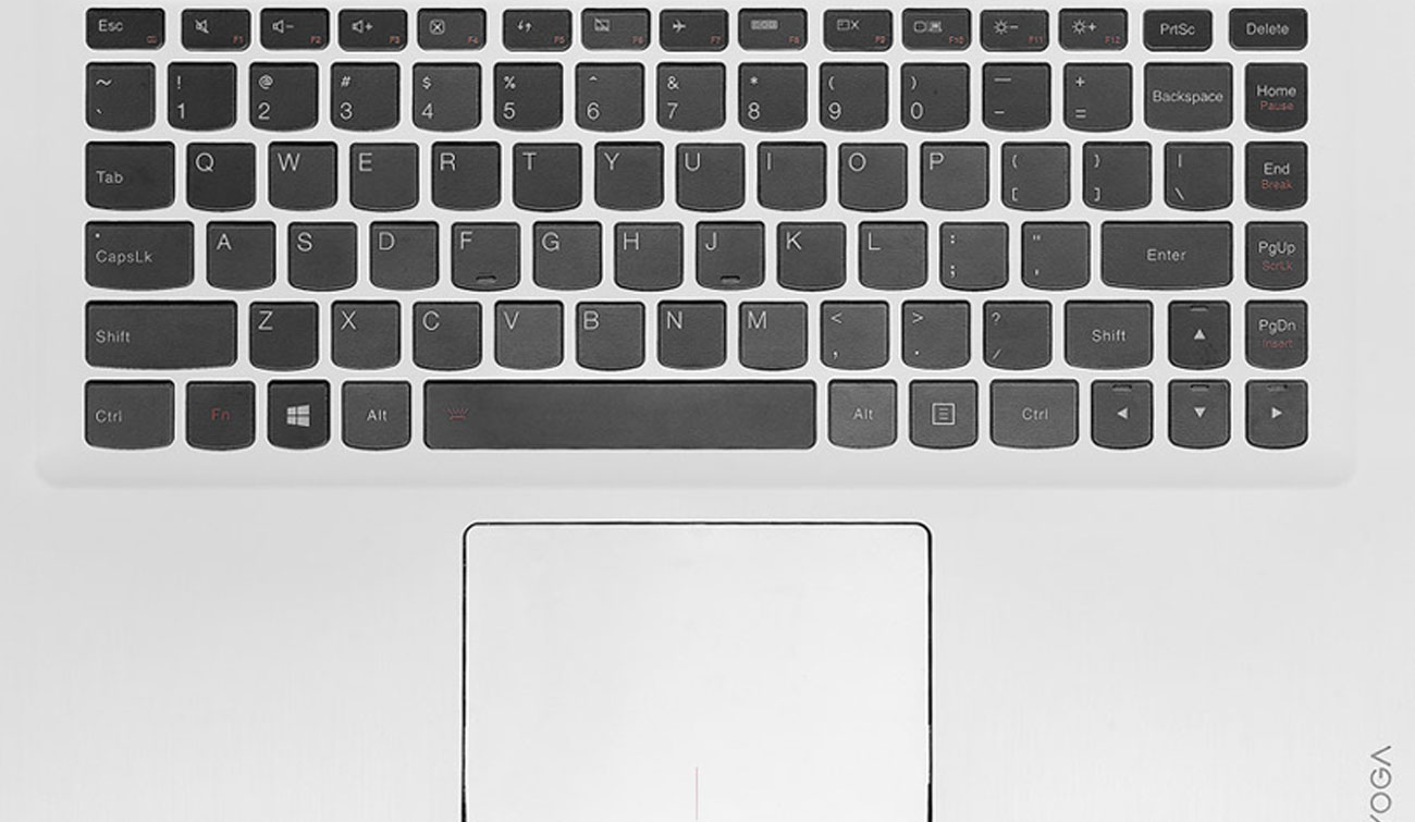 Laptop Lenovo Yoga 700 podświetlana klawiatura wygoda komfort